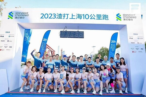 比特币疯狂飙升！我跟会员一起狂赚300万